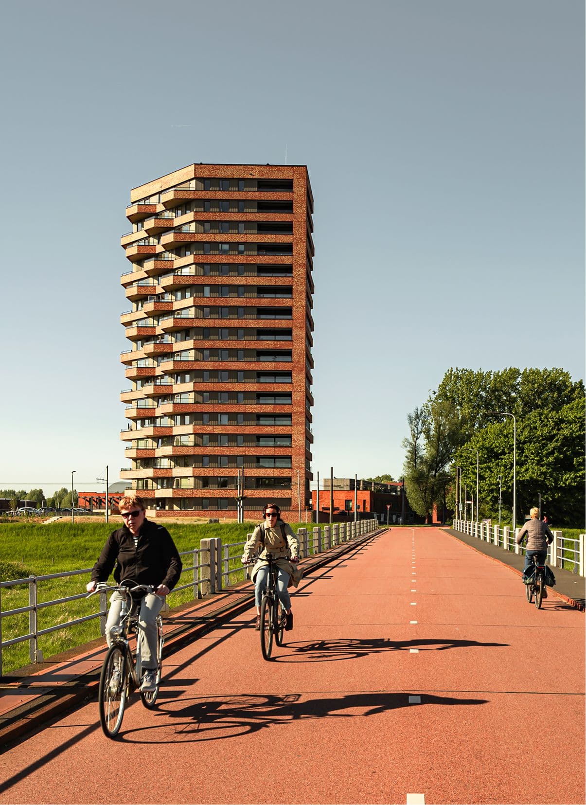 NELSON diamond-shaped residential tower on the Rhine in Arnhem