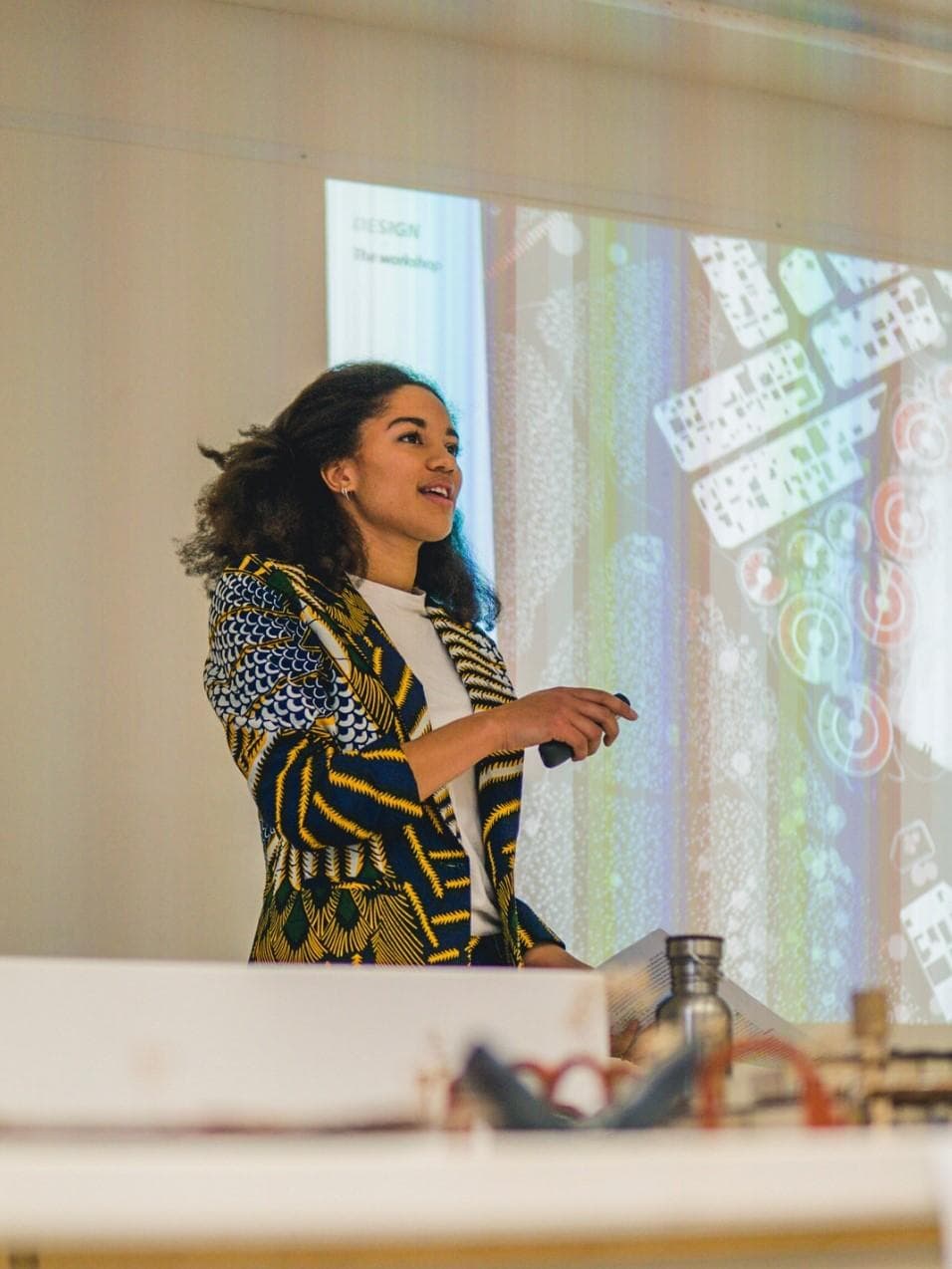 Robyne Somé presenting her thesis project
